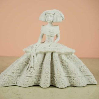 Menina volantes izq. 18+24cm